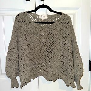 Jessica Simpson Oversized Scalloped Batwing Sweater Women’s Small